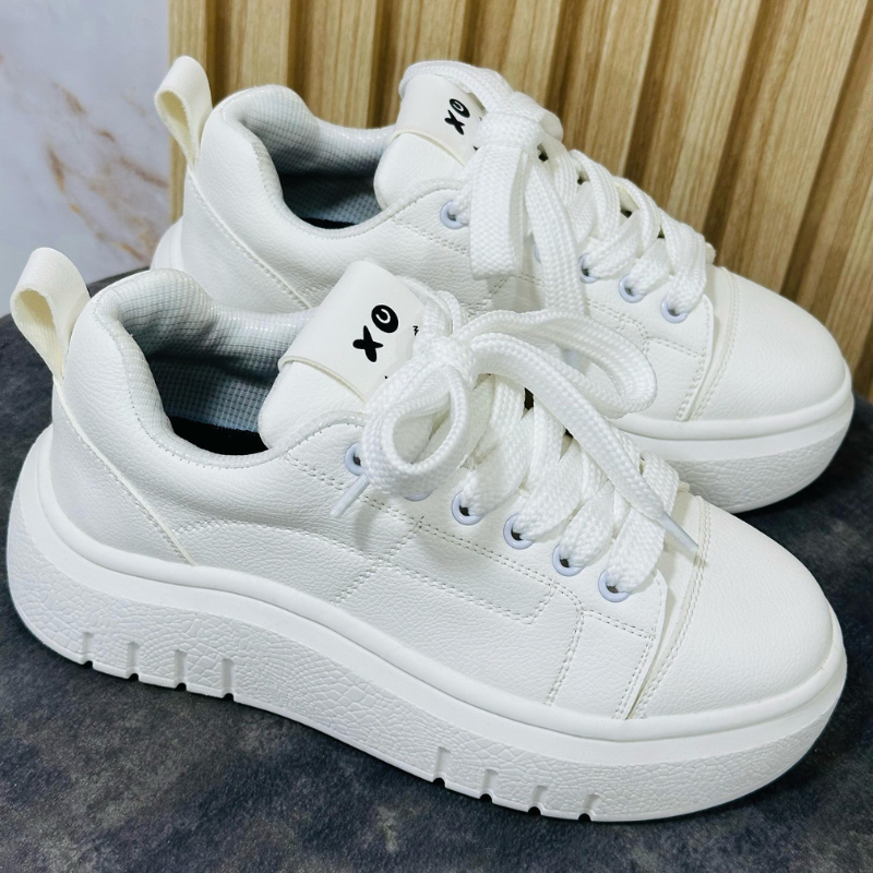 Tenis nube esta linda referencia es un diseño clásico los cuales nos proporcionar versatilidad y elegancia